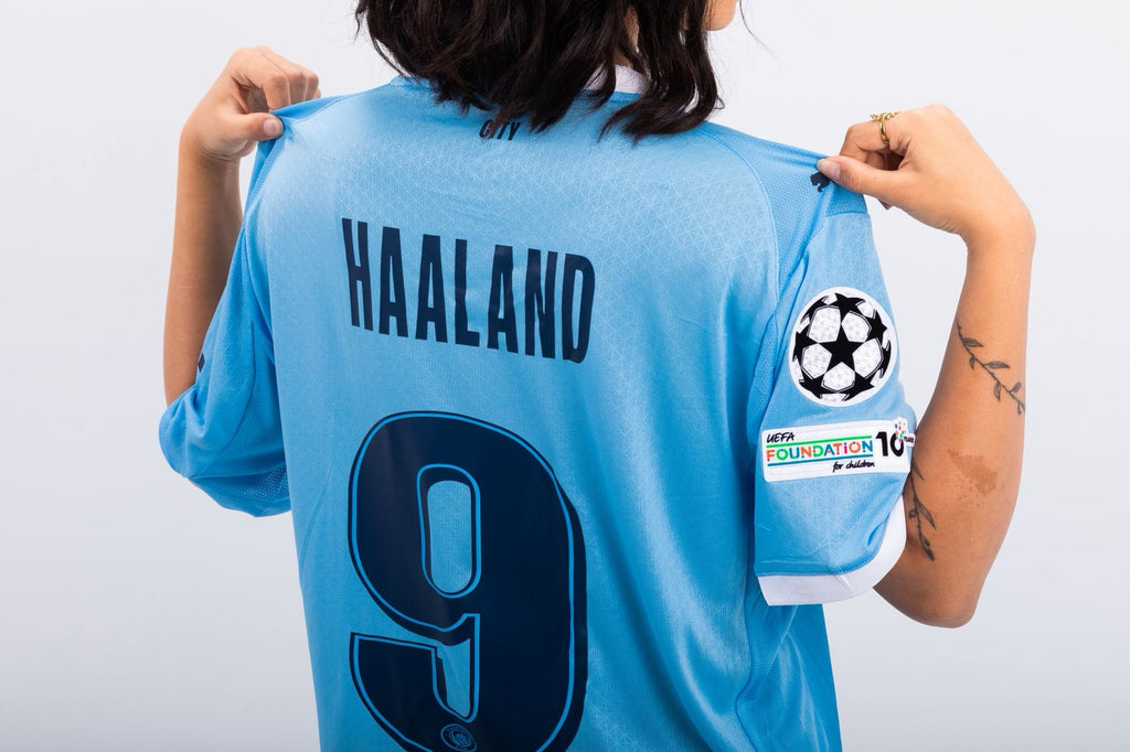 Man City  Players' Edition Shirt featuring HALAND