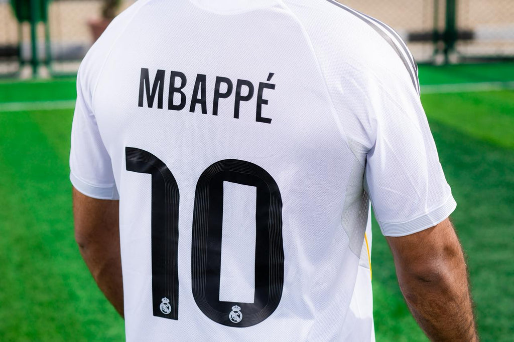 Real Madrid Players' Edition Shirt featuring* Kylian Mbappé